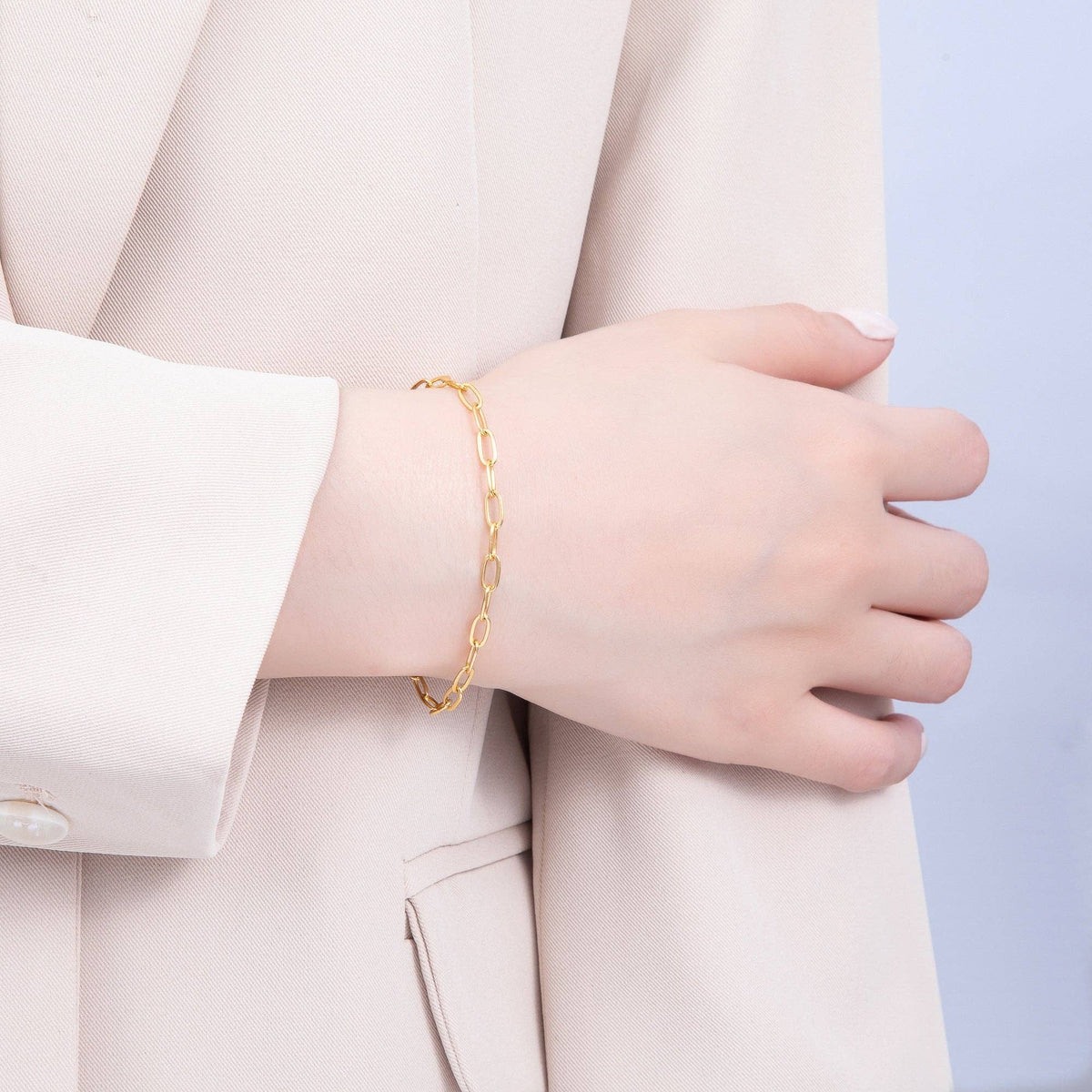 (#9) 18K Gold Filled 7.4mm x 3.6mm Minimalist Paperclip Chain 6.5 Inch Bracelet