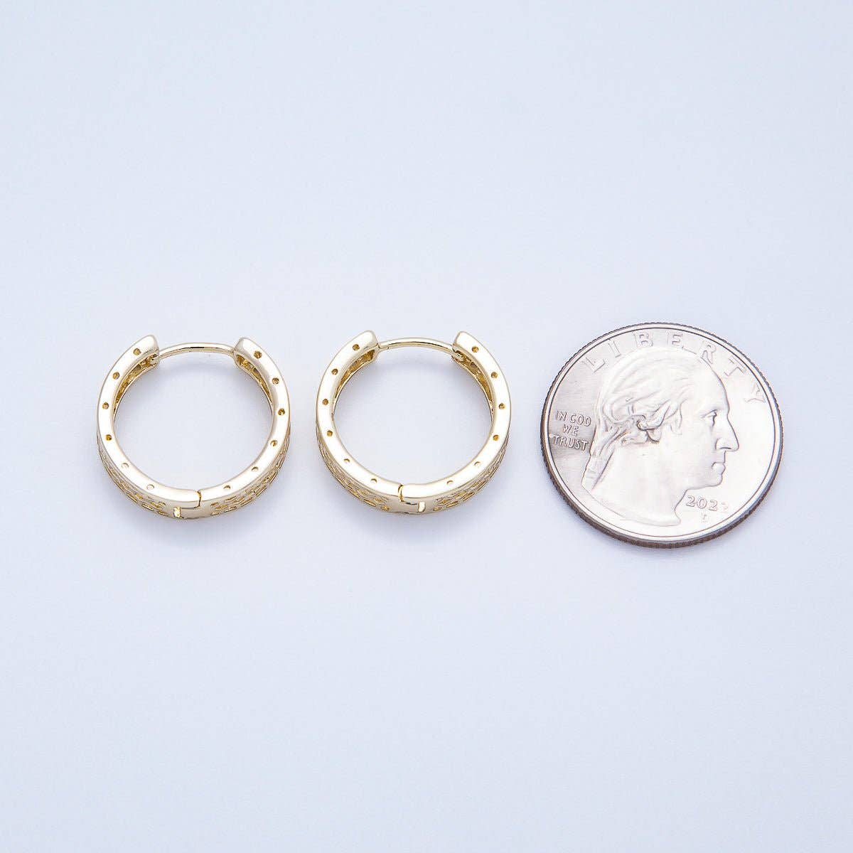 #139 | 14K Gold Filled 19mm Round Filigree Open Huggie Earrings