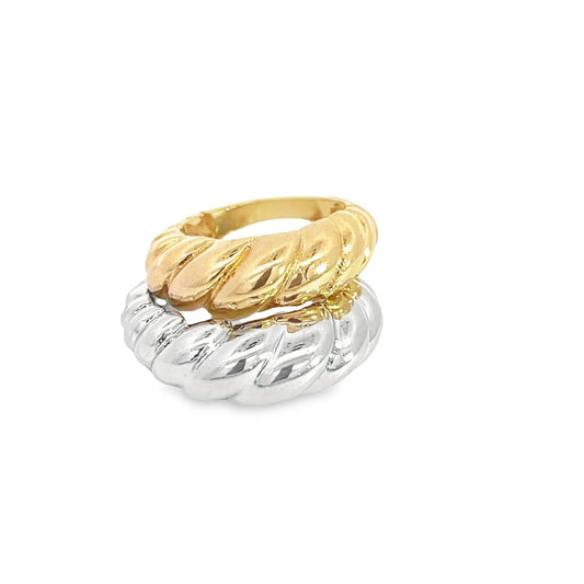 #200 Croissant Ring