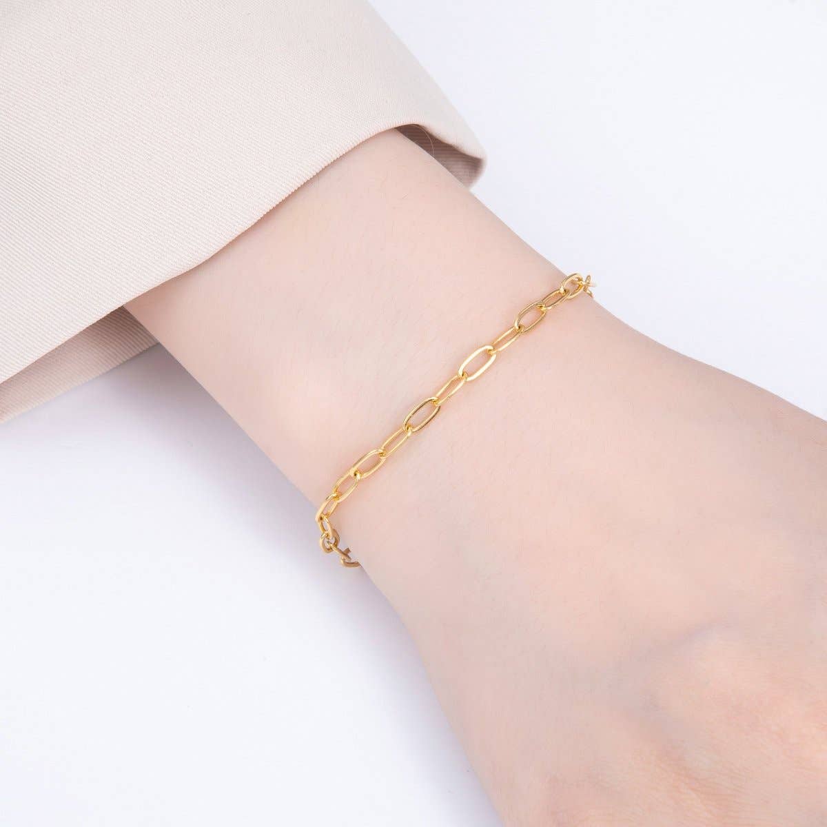 (#9) 18K Gold Filled 7.4mm x 3.6mm Minimalist Paperclip Chain 6.5 Inch Bracelet