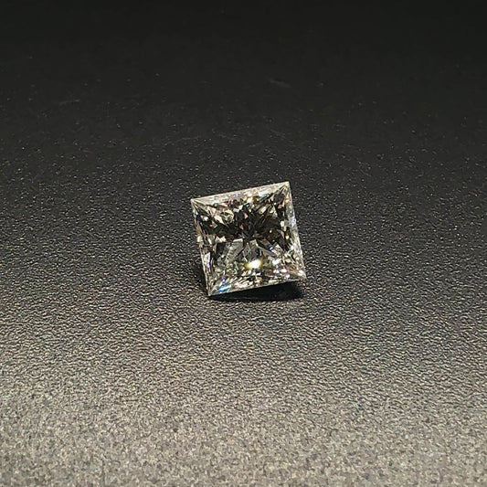 1.01 Carat Princess Cut Lab Grown Diamond (E Color, VS 2 Clarity)